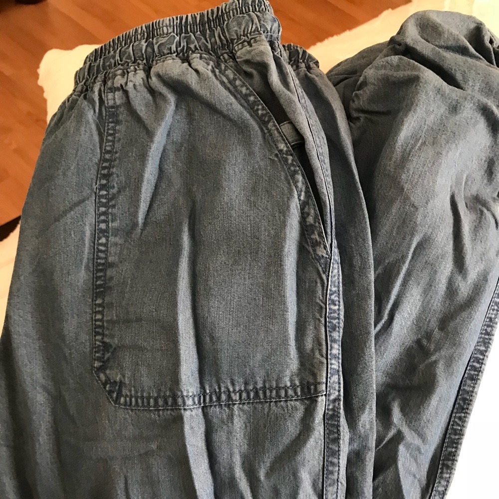 Best Seller💗Gorgeous denim wash joggers - Picture 5 of 10